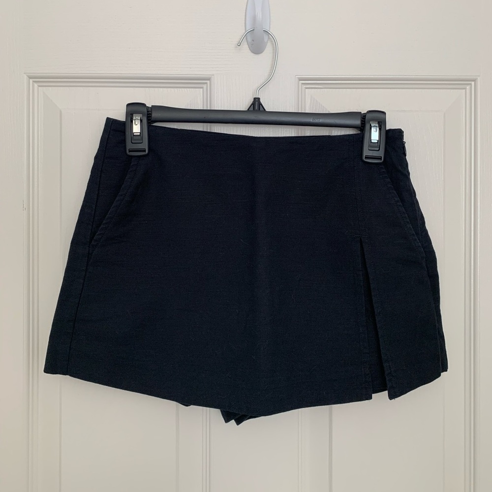 Wilfred Black Skirt/Shorts